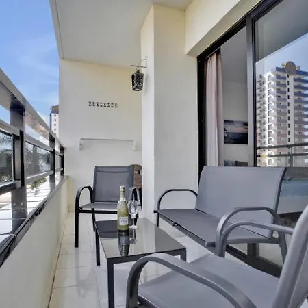 דירה 212 Elegant, Renovated, Confortable
