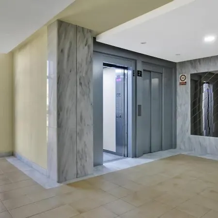 212 Elegant, Renovated, Confortable Apartment